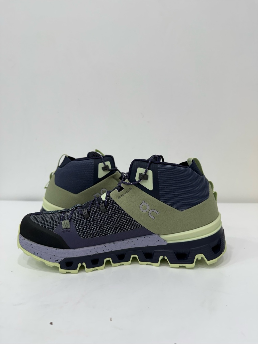 On Cloud Cloudtrax Resenda/Lavander Lace Up Hiking Boots Shoes Woman Size 7 - Picture 4 of 5